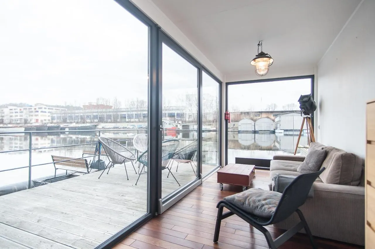 Unique Floating Houseboat By Easybnb Tschechische Republik